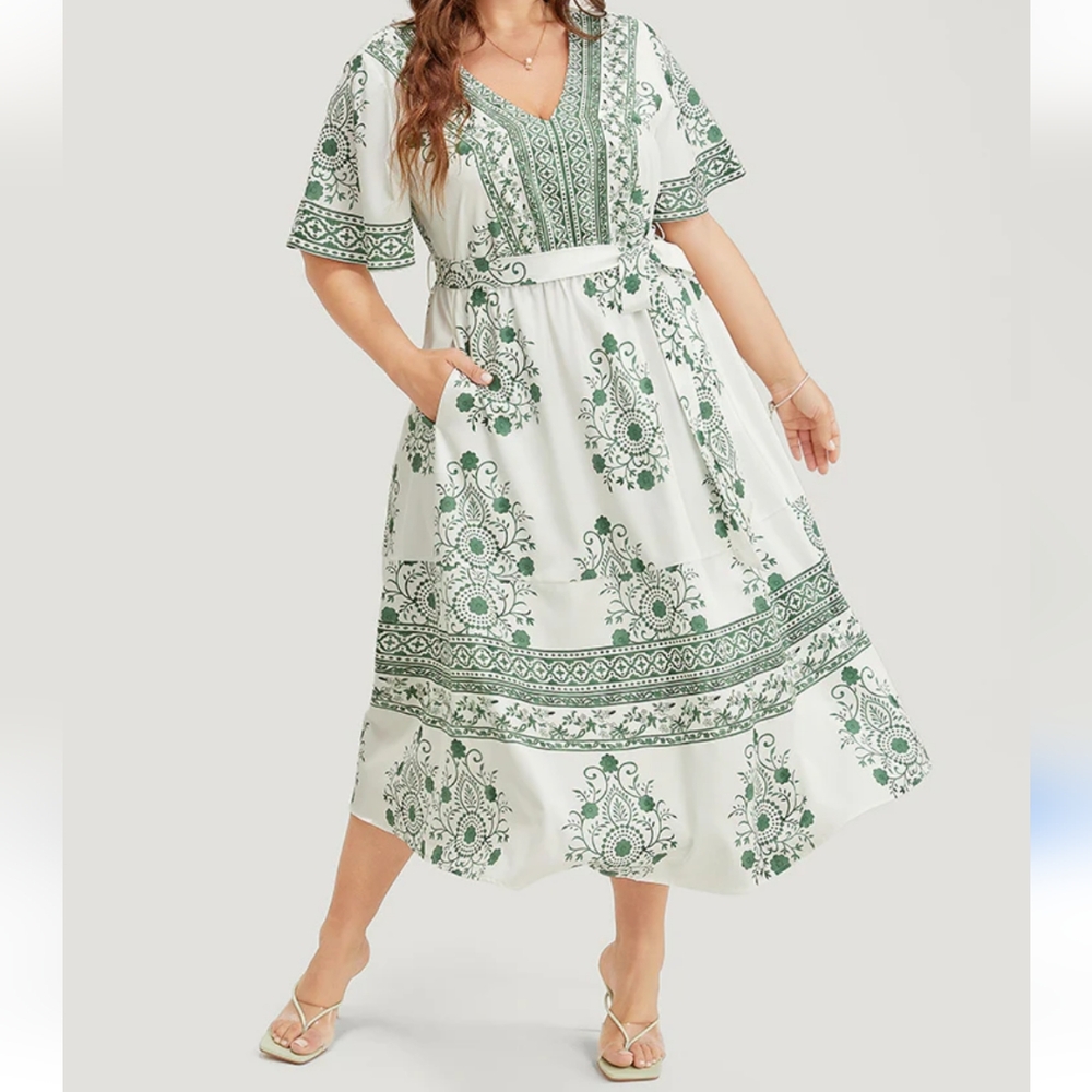 BloomChic Green and White Midi Dress